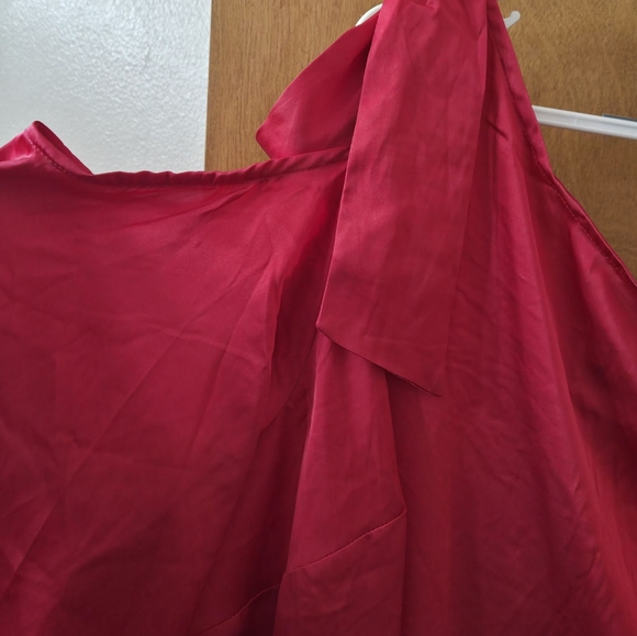 NWT Satin Front Tie Off-Shoulder Long Sleeve Blouse Hot Pink From Torrid Size 2 - Picture 8 of 9